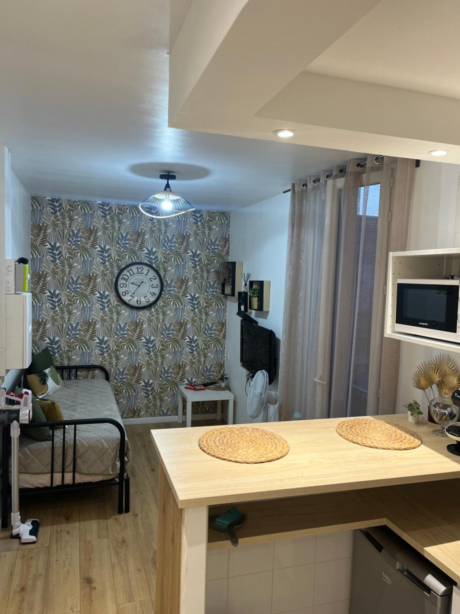 Cosy Appartement Nid De Reve Aubervilliers Exteriör bild